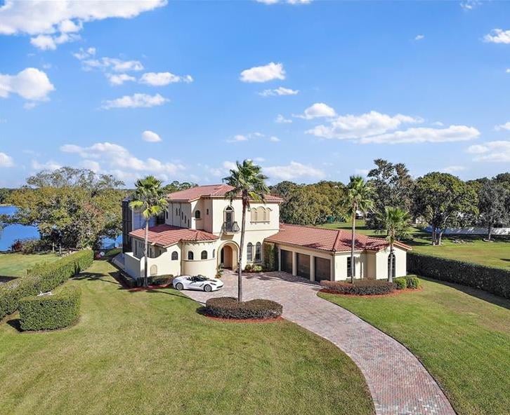 Lakefront Home For Sale In Mount Dora, Florida Featuring A Luxurious